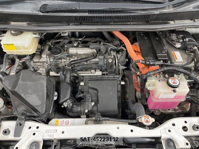 Toyota VOXY HYBRID 2017-07 4604417-17
