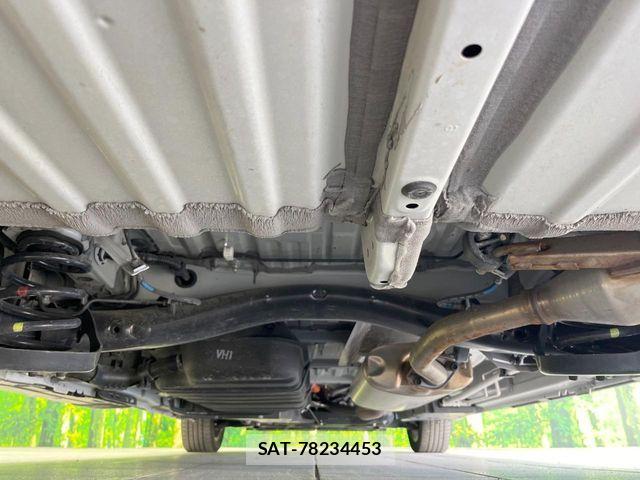 Toyota VOXY HYBRID 2023-04 4641569-19