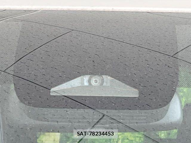 Toyota VOXY HYBRID 2023-04 4641569-2