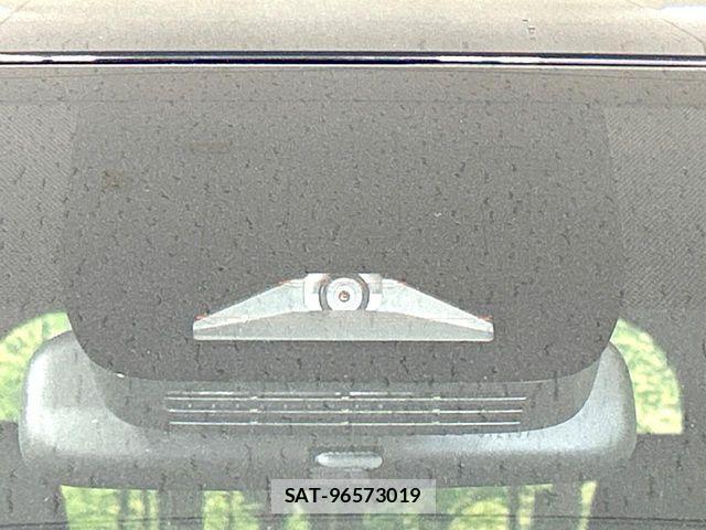 Toyota VOXY HYBRID 2025-04 4641563-6