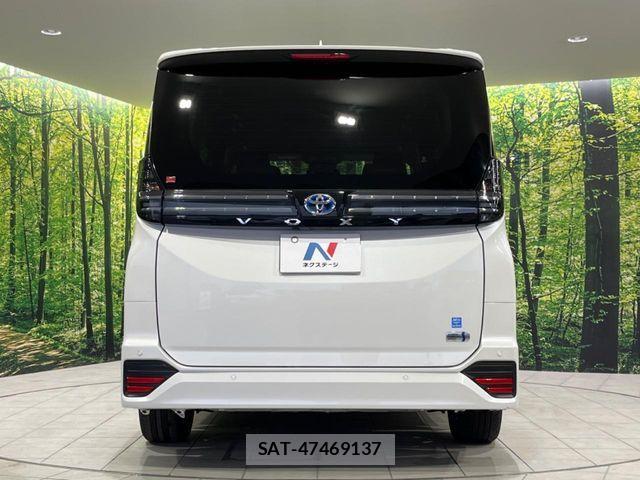 Toyota VOXY HYBRID 2023-07 4994032-14
