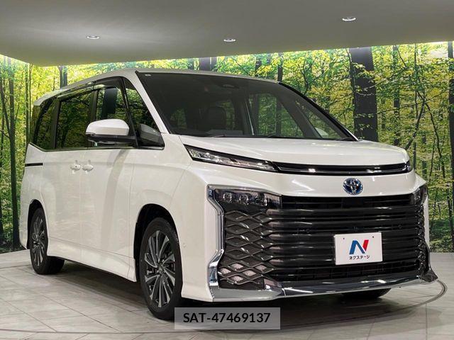 Toyota VOXY HYBRID 2023-07 4994032-15