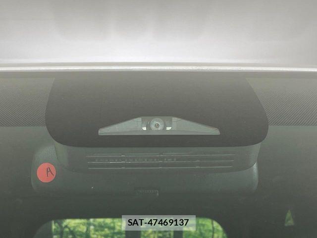 Toyota VOXY HYBRID 2023-07 4994032-2