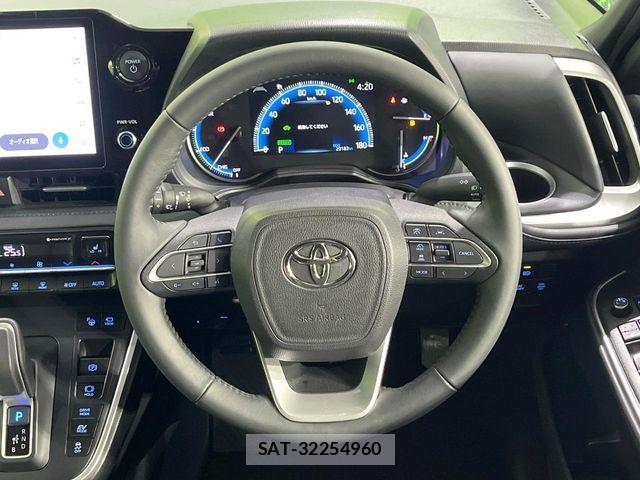 Toyota VOXY HYBRID 2023-09 4993975-11