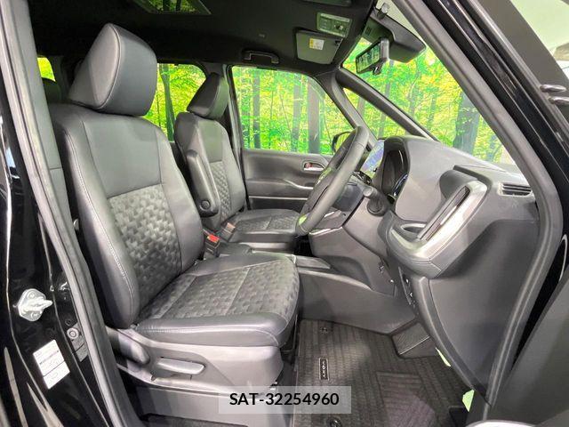 Toyota VOXY HYBRID 2023-09 4993975-7
