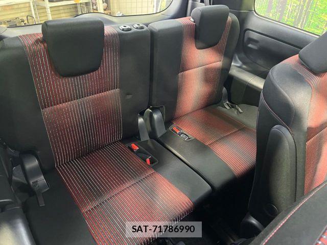 Toyota VOXY HYBRID 2018-01 4994150-9