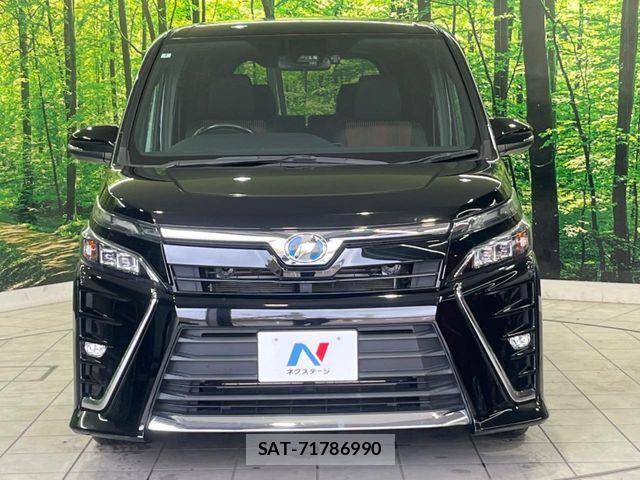 Toyota VOXY HYBRID 2018-01 4994150-14