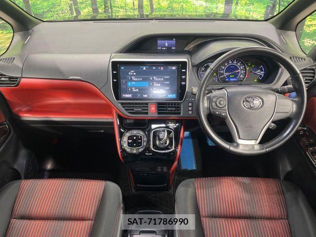 Toyota VOXY HYBRID 2018-01 4994150-1
