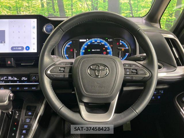 Toyota VOXY HYBRID 2023-06 4994012-11