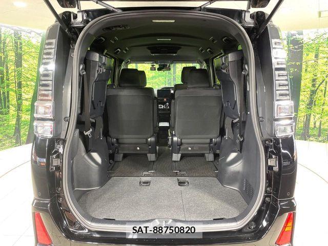 Toyota VOXY HYBRID 2020-07 4994122-10