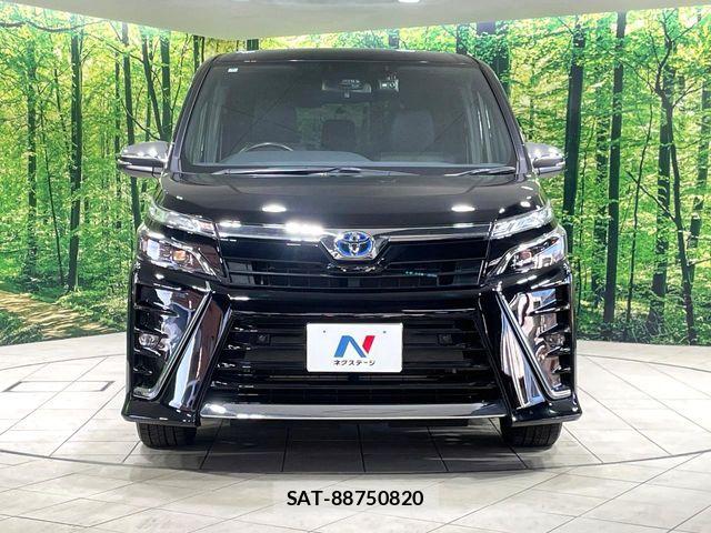 Toyota VOXY HYBRID 2020-07 4994122-14