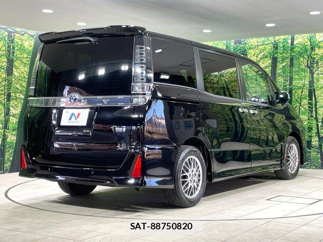 Toyota VOXY HYBRID 2020-07 4994122-17