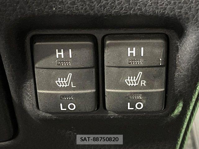Toyota VOXY HYBRID 2020-07 4994122-6