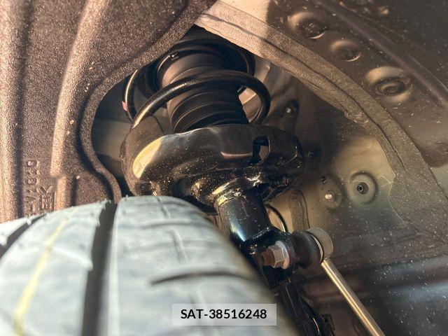 Toyota VOXY HYBRID 2026-02 5882591-19