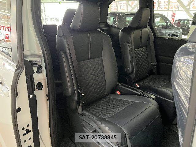 Toyota VOXY HYBRID 2026-02 5882597-9