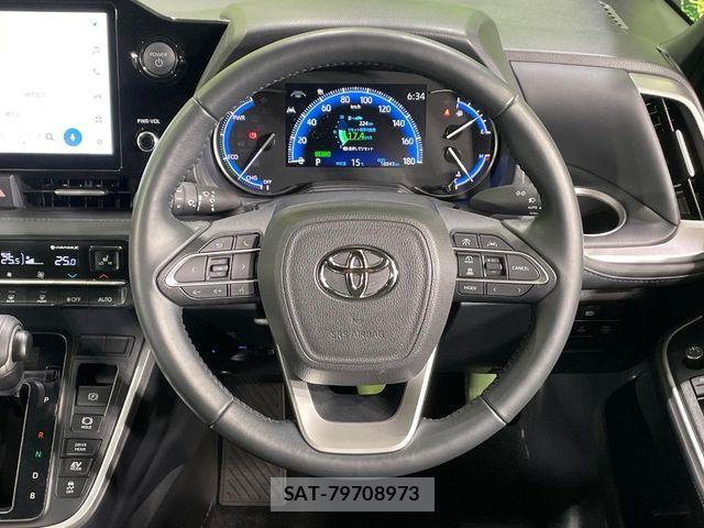 Toyota VOXY HYBRID 2024-09 5882640-10