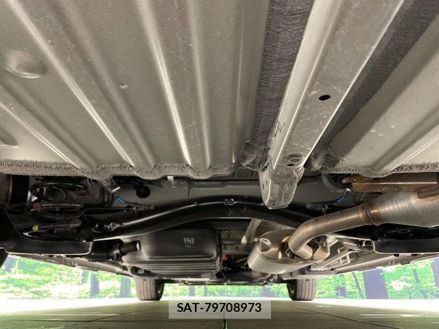 Toyota VOXY HYBRID 2024-09 5882640-18