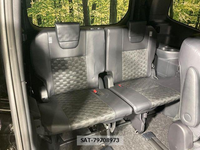 Toyota VOXY HYBRID 2024-09 5882640-8