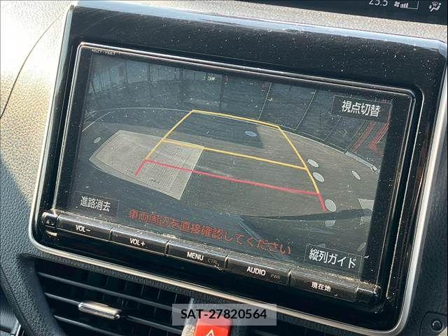 Toyota VOXY HYBRID 2018-03 5882687-4