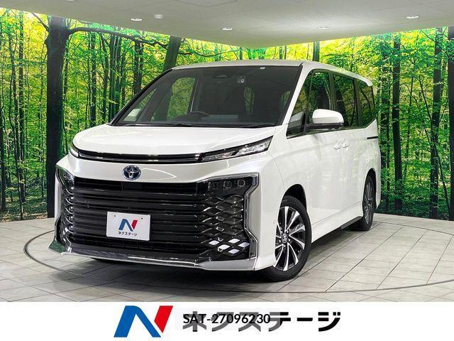 Toyota VOXY HYBRID 2023-04 5882620-0