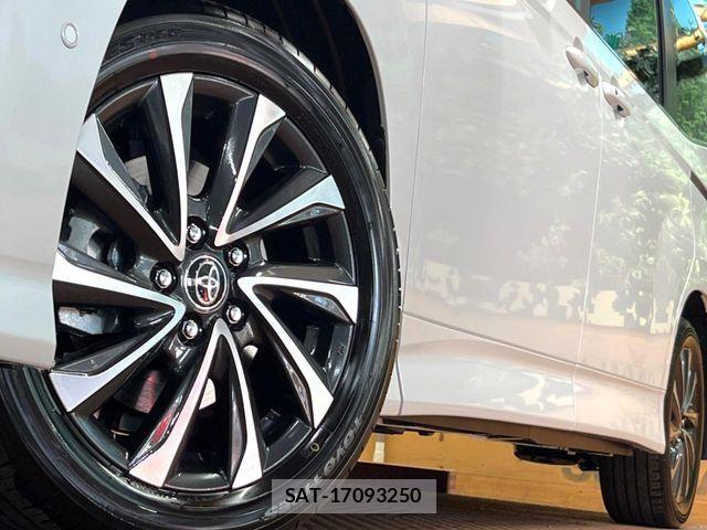Toyota VOXY HYBRID 2026-02 5882577-15