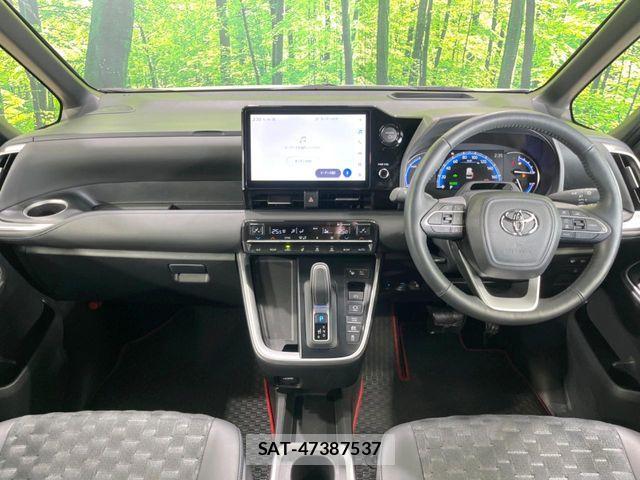 Toyota VOXY HYBRID 2025-03 5882598-1
