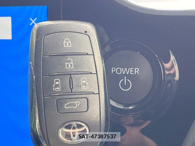 Toyota VOXY HYBRID 2025-03 5882598-6