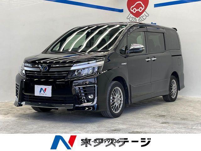 Toyota VOXY HYBRID 2017-05 5882699-0
