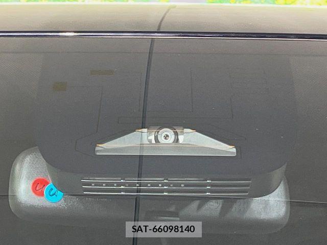 Toyota VOXY HYBRID 2022-11 5882661-5
