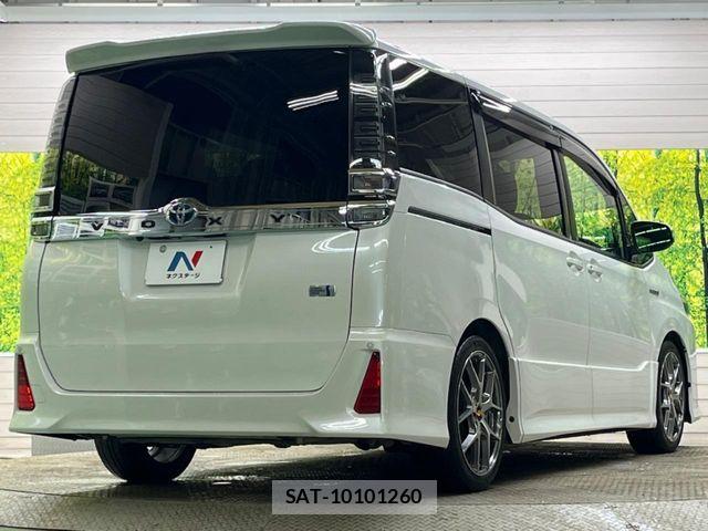 Toyota VOXY HYBRID 2017-11 5882709-16