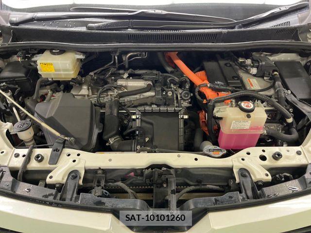 Toyota VOXY HYBRID 2017-11 5882709-18