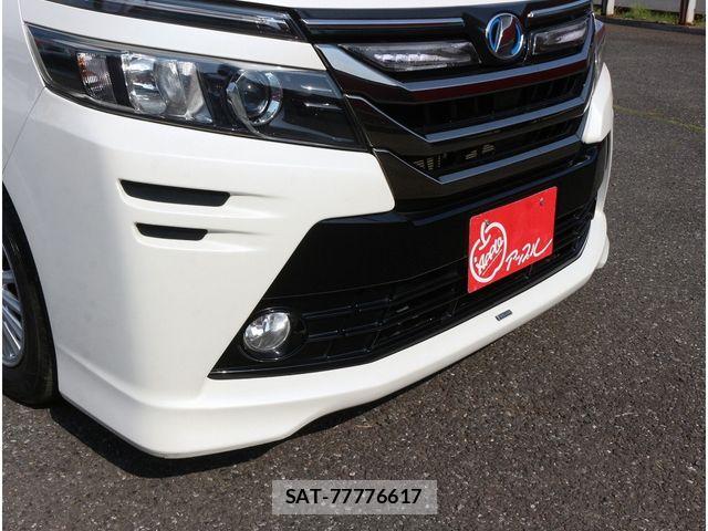 Toyota VOXY HYBRID 2014-05 5882723-18