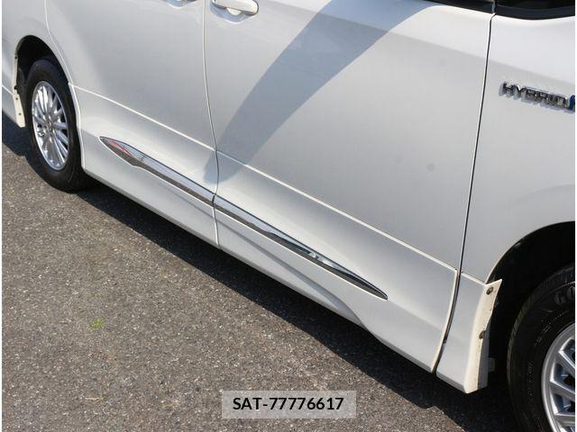 Toyota VOXY HYBRID 2014-05 5882723-20