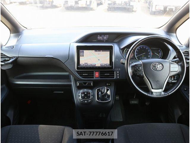 Toyota VOXY HYBRID 2014-05 5882723-2