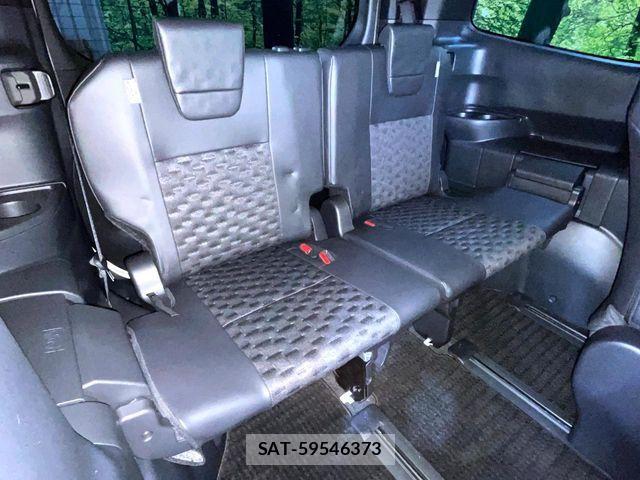 Toyota VOXY HYBRID 2022-11 6022933-9