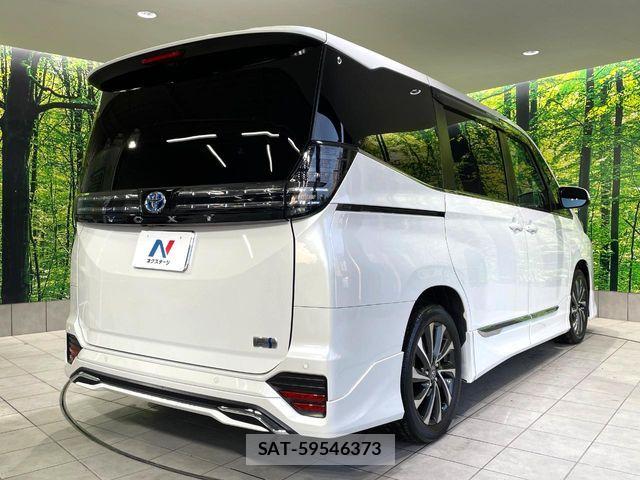 Toyota VOXY HYBRID 2022-11 6022933-16