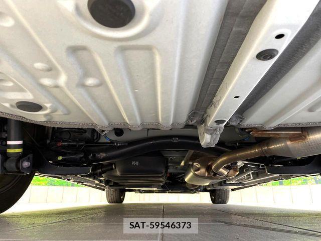Toyota VOXY HYBRID 2022-11 6022933-18