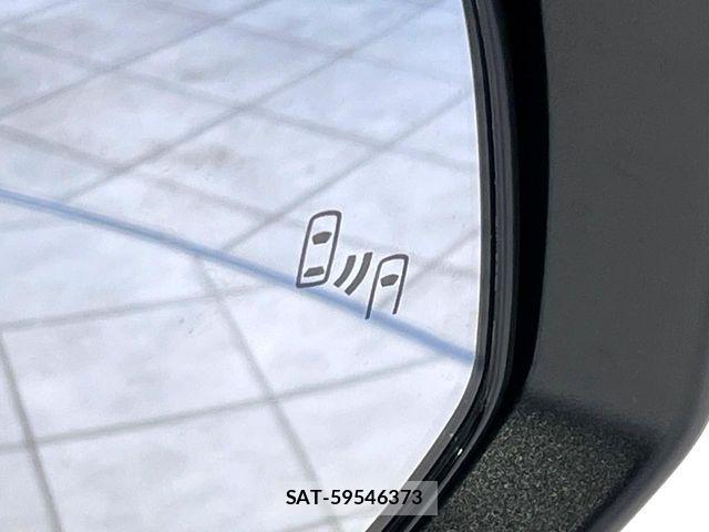 Toyota VOXY HYBRID 2022-11 6022933-6