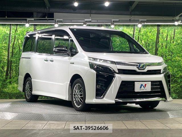 Toyota VOXY HYBRID 2019-03 6022977-18