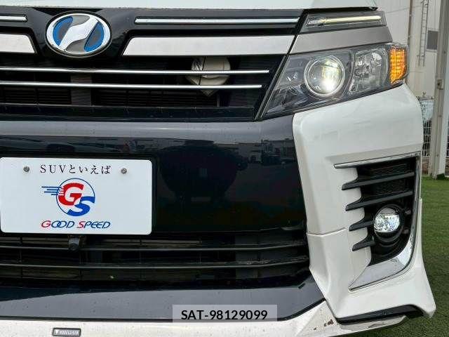 Toyota VOXY HYBRID 2016-11 6022994-18