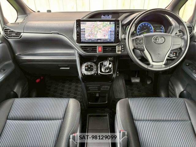 Toyota VOXY HYBRID 2016-11 6022994-2