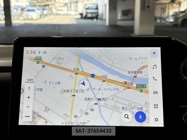 Toyota VOXY HYBRID 2022-05 6022884-2