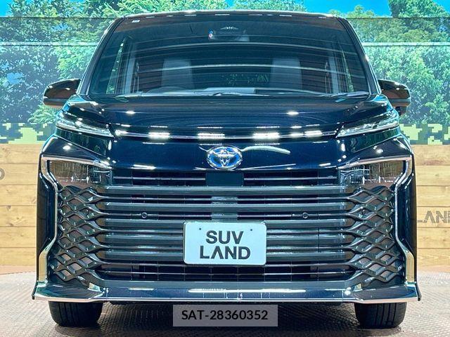 Toyota VOXY HYBRID 2024-10 6221116-14