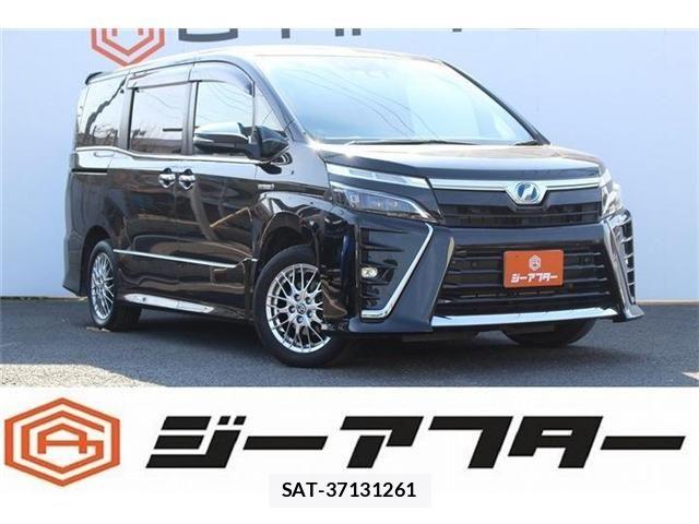 Toyota VOXY HYBRID 2020-02 6221125-0
