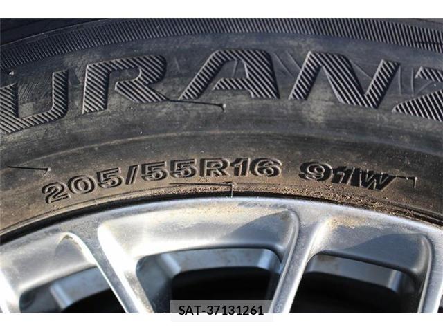Toyota VOXY HYBRID 2020-02 6221125-28