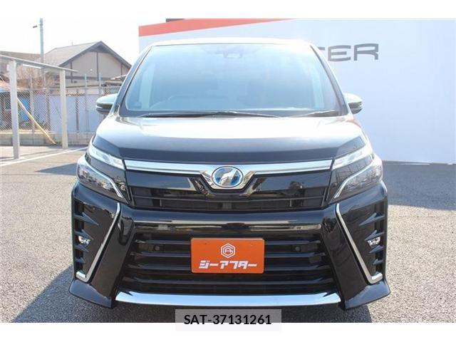 Toyota VOXY HYBRID 2020-02 6221125-6