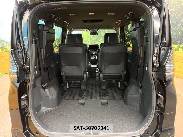 Toyota VOXY HYBRID 2024-11 6221103-9