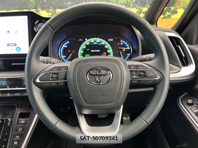 Toyota VOXY HYBRID 2024-11 6221103-10