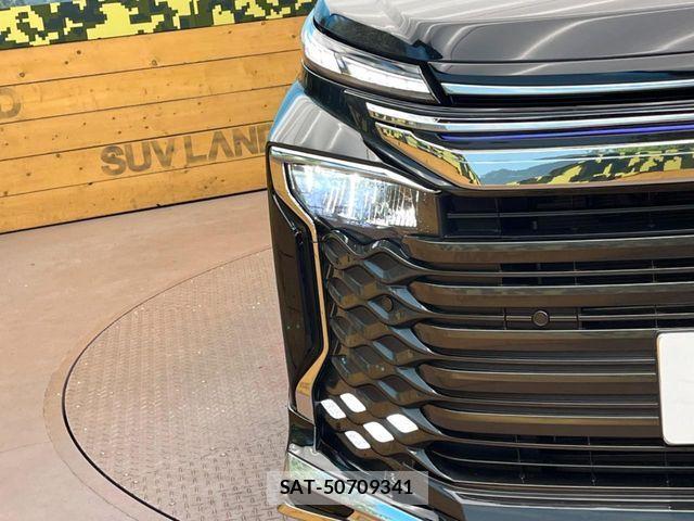 Toyota VOXY HYBRID 2024-11 6221103-11