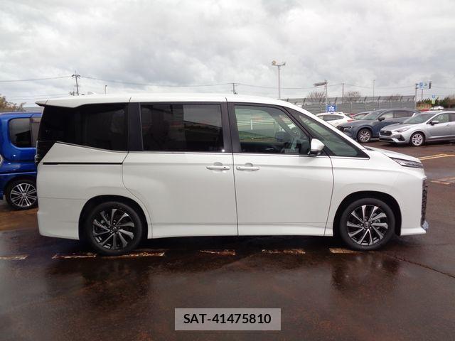 Toyota VOXY HYBRID 2026-02 6221086-4